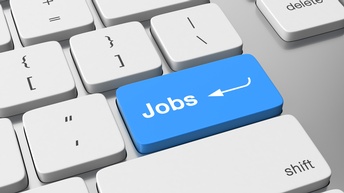 Computerzeichnung einer weißen Tastatur mit blauer Taste und Schriftzug Jobs