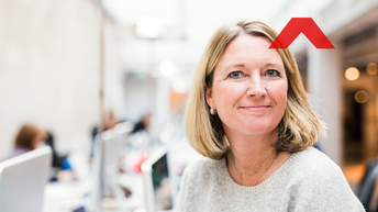 wîse up Sujet - Frau lächelt in Kamera