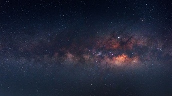 Nachthimmel mit Milchstraße