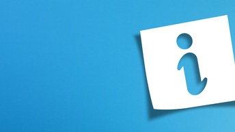 Auf blauem Hintergrund ist der Buchstabe i