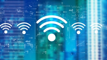 Grafik eines blauen Hintergrunds, auf dem nebeneinander sieben WLAN-Symbole sind