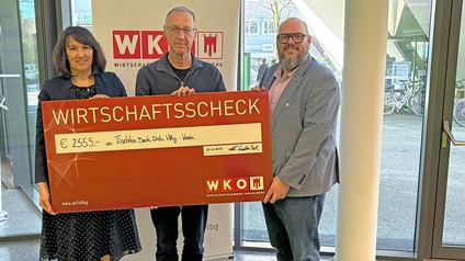 Scheckübergabe Tischlein Deck Dich