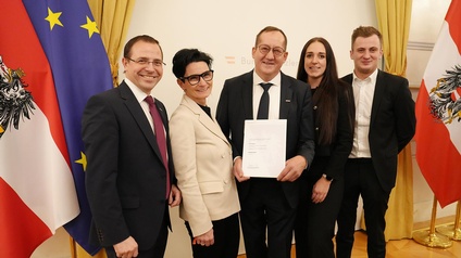 KommR Gregorits<br />
