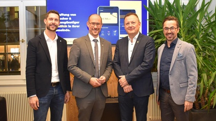 Wollen die Initiative CALEMO in ganz Tirol etablieren (v.l.): Gabriel Klammer (Geschäftsführer der Tiroler Taxi-Innung), Landesrat Mario Gerber, Gemeideverbandspräsident Karl-Josef Schubert und Markus Freund (Obmann der Tiroler Taxi-Innung).