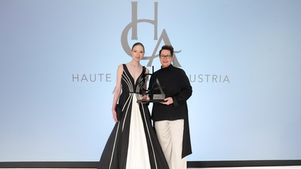 Liane Scherz mit Model Kamila