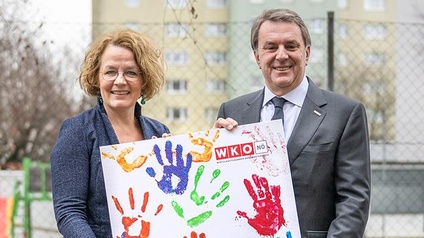 Familienlandesrätin Christiane Teschl-Hofmeister und WKNÖ-Präsident Wolfgang Ecker.