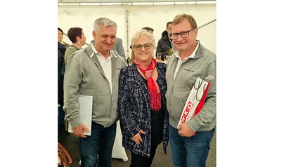 v.l. Geschäftsführer Manfred Mayer, Monika Retl und Geschäftsführer Roland Holzer