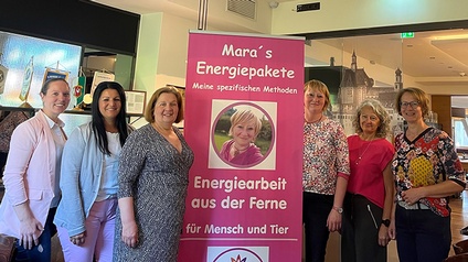 V.l.: Elisabeth Dornhackl, Dagmar Zinner, FiW-Bezirksvorsitzende Susanne Grosslicht, Brigitte Auer, Renate Hahn und Claudia Neulinger 