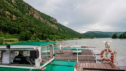 Schiff auf Donau