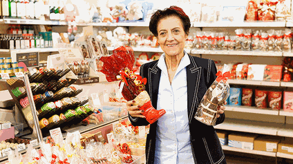 Handelsobfrau Gumprecht appelliert lokal zu kaufen: „60 Wiener Süßwarenhändler bieten große Auswahl an handgefertigten Nikoläusen“ 