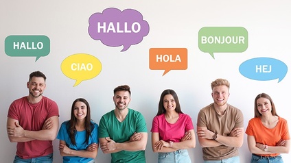 Lachende Menschen mit Sprechblasen sagen Hallo in unterschiedlichen Sprachen