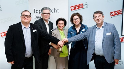 v.l.n.r.: Walter Seemann (BO Währing), Martin Heimhilcher (Spartenobmann), Margarete Kriz-Zwittkovits (BO Döbling), Verena Wiesinger (BO Ottakring), Peter K. Estfeller (BO Rudolfsheim-Fünfhaus) 