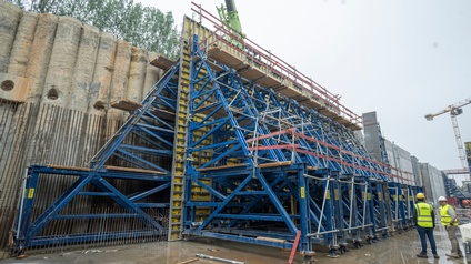 Schalungstechnik von DOKA beim Bau der neuen Schleuse in Obourg