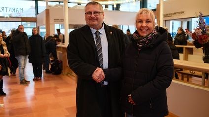 v.l.n.r. Marktamtsdirektor Andreas Kutheil, Verena Haller
