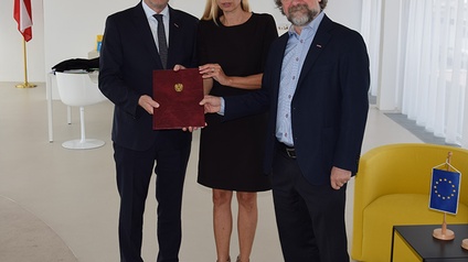 Schulbuchvertrag verlängert