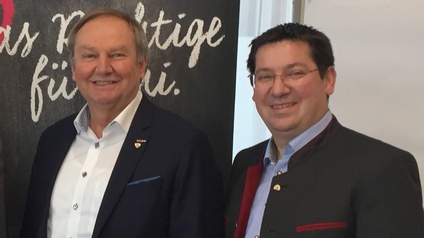 KommR Helmut Tury und Spartenobmann Matthias Mirth (v. l.)