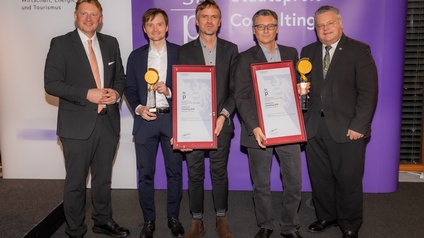 v.l.: S. Gegenleithner und C. Dorfmann von flow engineering, C. Reszler (JR-AquaConSol GmbH), R. Gagstädter (Fachverbandsobmann Ingenieurbüros)