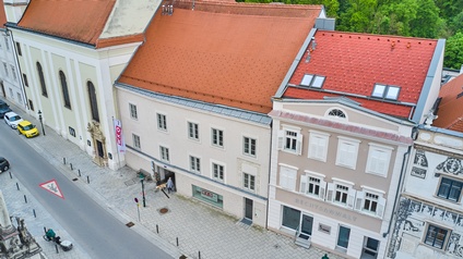 Team- und Gebäudefotos 