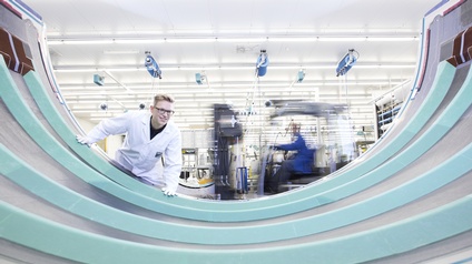 Schon im laufenden Jahr ist Spatenstich für das neue FACC-Werk in Ried im Innkreis, der Innviertler Luftfahrt-Spezialist produziert auf Hochtouren. 