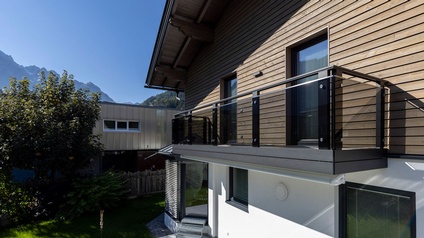 Balkone mit integrierter Photovoltaik – eine erfolgreiche und innovative  Hiag-Eigenentwicklung, die sich mittlerweile bestens etabliert hat. <br />
