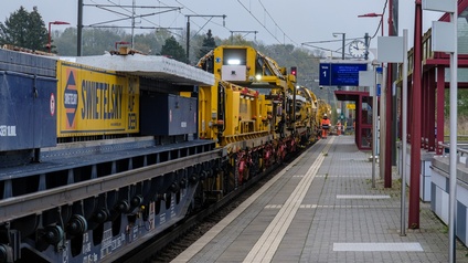 Gleisbauzug im Einsatz