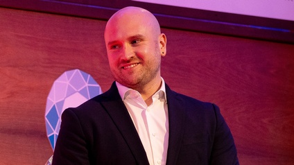 NDU-Absolvent Michael Ebner