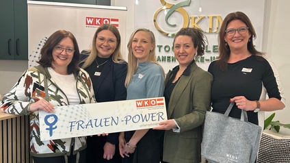 Im Artikelbild: Charlotte Jautz, Sophie Smoley, Andrea Nittnaus, Kimberly Strauby, Bianca Hartmann-Waba