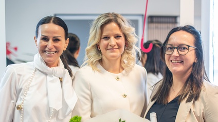 Gruppenfoto von 3 Damen.