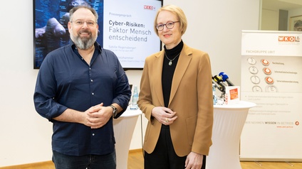 Sybille Regensberger, Obfrau der Fachgruppe UBIT (r.) mit Peter Stelzhammer, Sprecher der IT-Security Experts Group in der WK Tirol. 