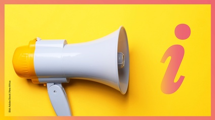 Ein Megafon vor einem gelben Hintergrund, ein i ist rechts daneben zu sehen