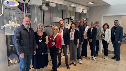 Wirtschaftsdelegierte Cosima Steiner (5.v.l.) und Sylke Dau (5.v.r.) vom AußenwirtschaftsCenter Kopenhagen organisierten den Besuch bei der Firma Guldmann, die auf die Entwicklung und Bereitstellung von Wohlfahrtstechnologien und -instrumenten spezialisiert ist, mit Spartenobmann KommR Anton Putz und Obmann Franz Drescher an der Spitze