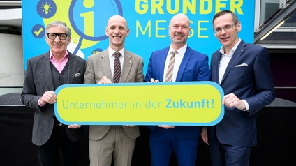 Gruppenfoto Auftakt zur Gründermesse 2026 (v.l.n.r.): Ing. Josef Herk, Präsident der WKO Steiermark, DI Willibald Ehrenhöfer, Landesrat für Wirtschaft, Arbeit, Finanzen, Wissenschaft und Forschung, Mag. Martin Ullrich, Geschäftsführer Messe Congress Graz, Dr. Oliver Kröpfl, Vorstandsmitglied der Steiermärkischen Bank und Sparkassen AG