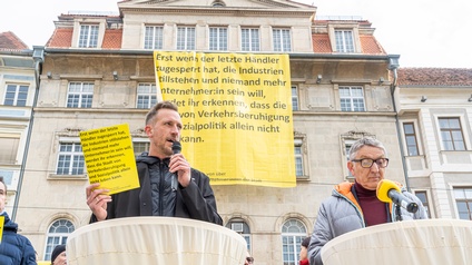Bernhard Bauer mit Präsident Herk bei PK
