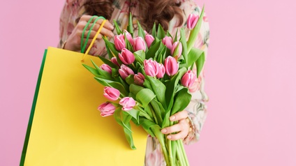 Blumen und Geschenke