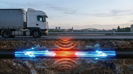 Glasfaser unter der Straße. Konzept für Glasfaserinfrastruktur als Messsystem.