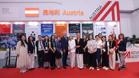 Gruppenbild beim Österreich-Stand auf der CISCE 2026