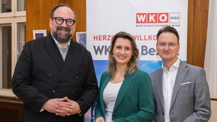 v.l. Peter Sverak, Johanna Zinkl (BV) und Thomas Gerstbach (BVStv.),
