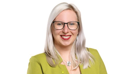 Porträtfoto von Bernadette Fritsch