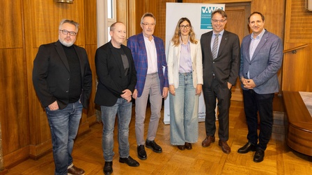 Gruppenfoto Vortragende und Volkswirtschaftliche Gesellschaft