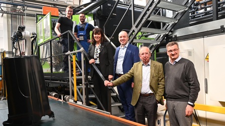 Martha Schultz mit WK-Präsident Mandl bei Europlast