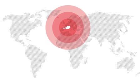 Illustration einer grau straffierten Weltkarte, in der Mitte rote Kreise rund um Österreich.
