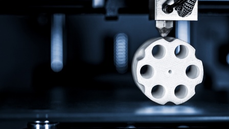 Patronen und Revolvertrommel werden in einem 3D Drucker gedruckt