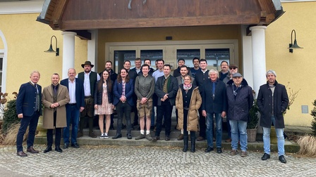 Teilnehmer:innen des Lehrgangs Huf-und Klauenbeschlag 2023/2024