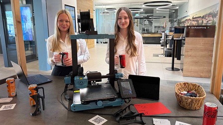 Das Team von „Griffili“ der HTL Vöcklabruck bei Hey!Steyr