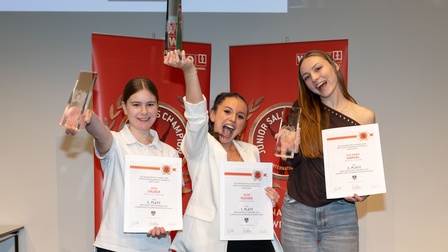 Die zweitplatzierte Anna Gruber, Siegerin Seline Reichen und Lisa Maria Simperl (v. l.), die auf Rang drei kam, strahlten um die Wette. 