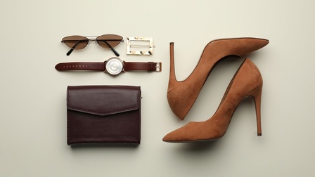 Verschiedene Produkte der Lederwarenindustrie