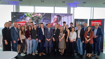 Gruppenbild der Teilnehmer der Best-of-Talent-Gala