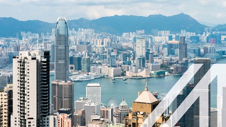 Blick auf die Stadt Honkong mit Hochhäusern und dem Shing-Mun-Fluss