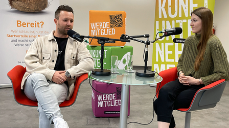 Unternehmer Patrick Samorajski im Gespräch mit JW-Bezirksvorsitzender Lilly Kaltenbrunner (Mödling).