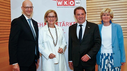 WKNÖ-Direktor Johannes Schedlbauer, Landeshauptfrau Johanna Mikl-Leitner und WKNÖ-Präsident Wolfgang Ecker